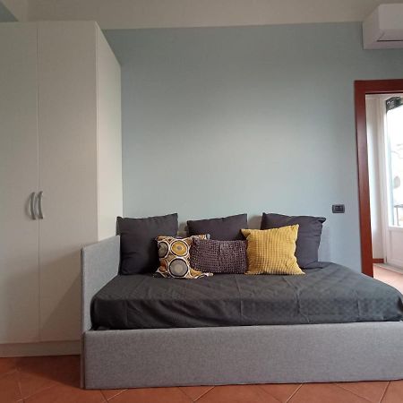 Hippocratica Apartment Салерно Екстериор снимка