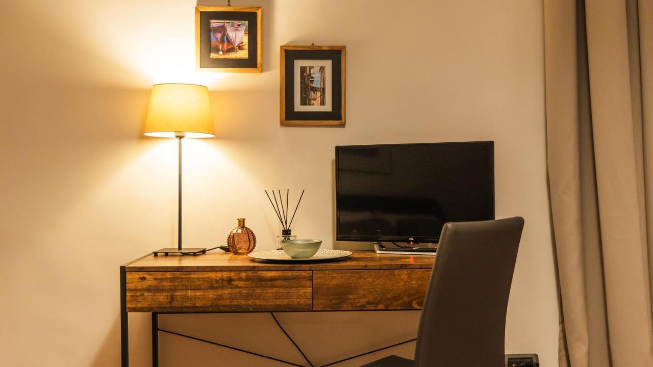 Hippocratica Apartment Салерно Екстериор снимка